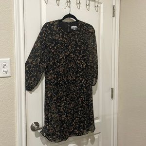 Beautiful Calvin Klein size 6 dress. Gently used!